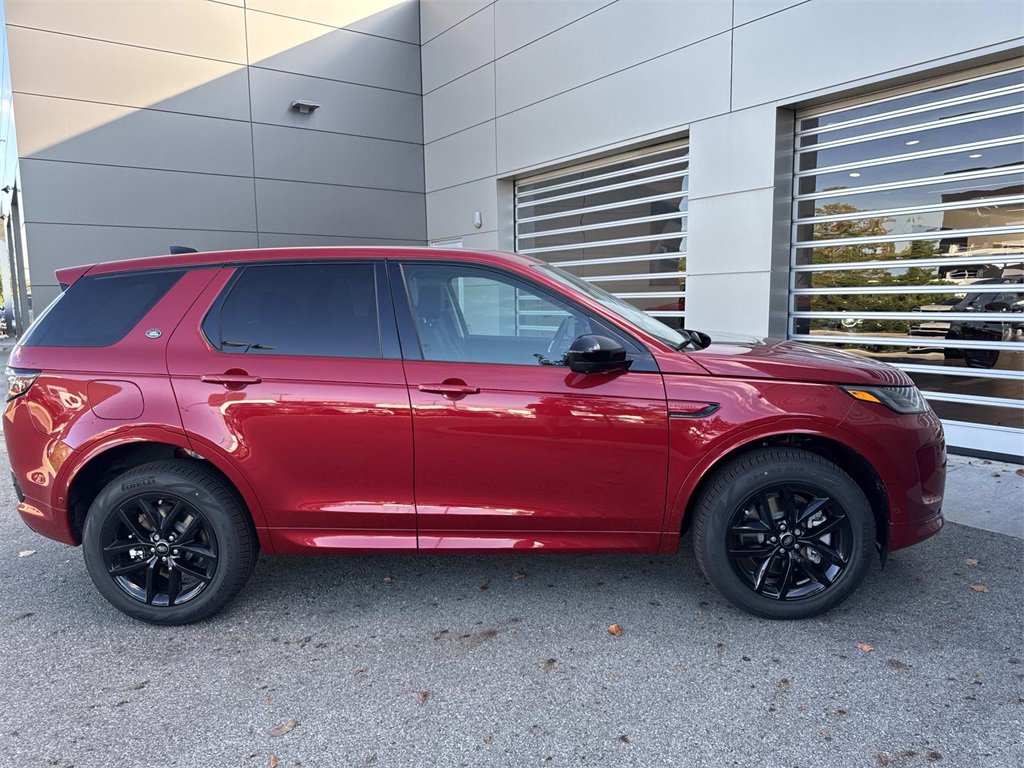 New 2025 Land Rover Discovery Sport S image 8