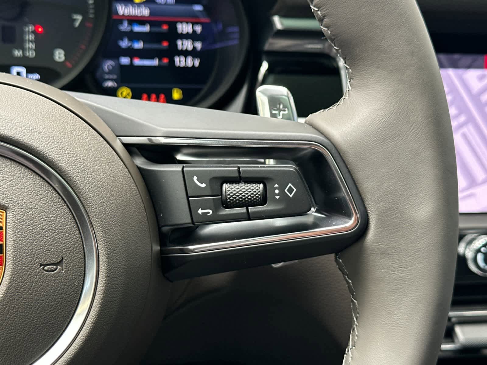 New 2026 Porsche Macan AWD/4WD image 28