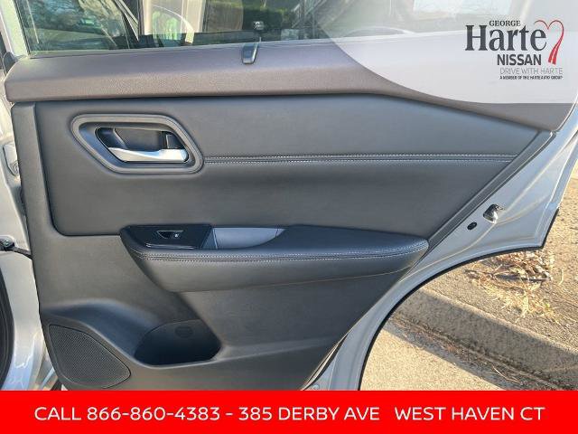 Certified 2023 Nissan Rogue SV w/ SV Premium B Package AWD/4WD image 23
