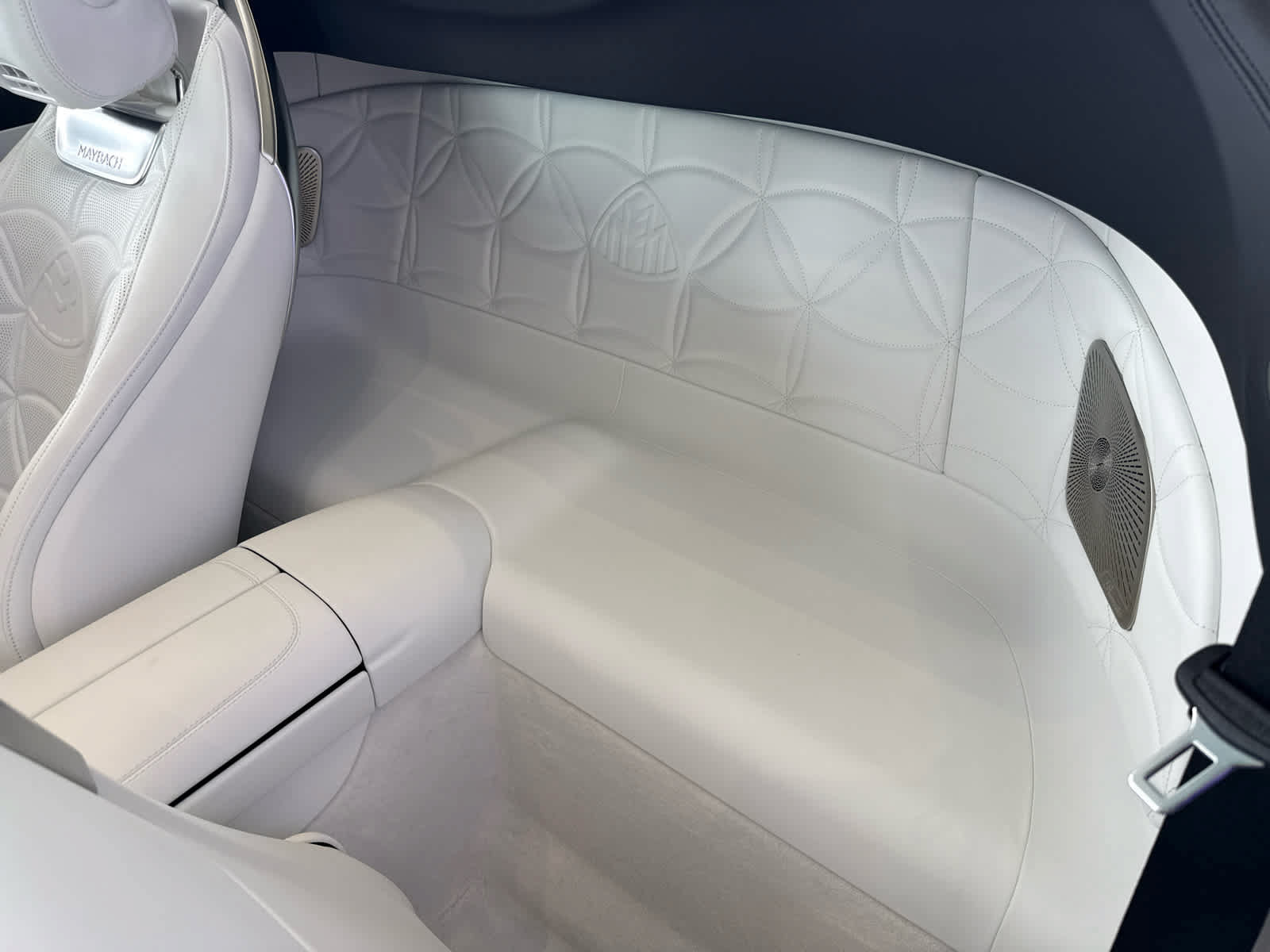 New 2026 Mercedes-Benz Maybach SL 680 image 16
