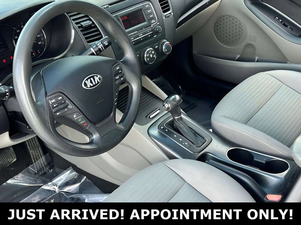 Used 2014 Kia Forte LX w/ Popular Package image 8