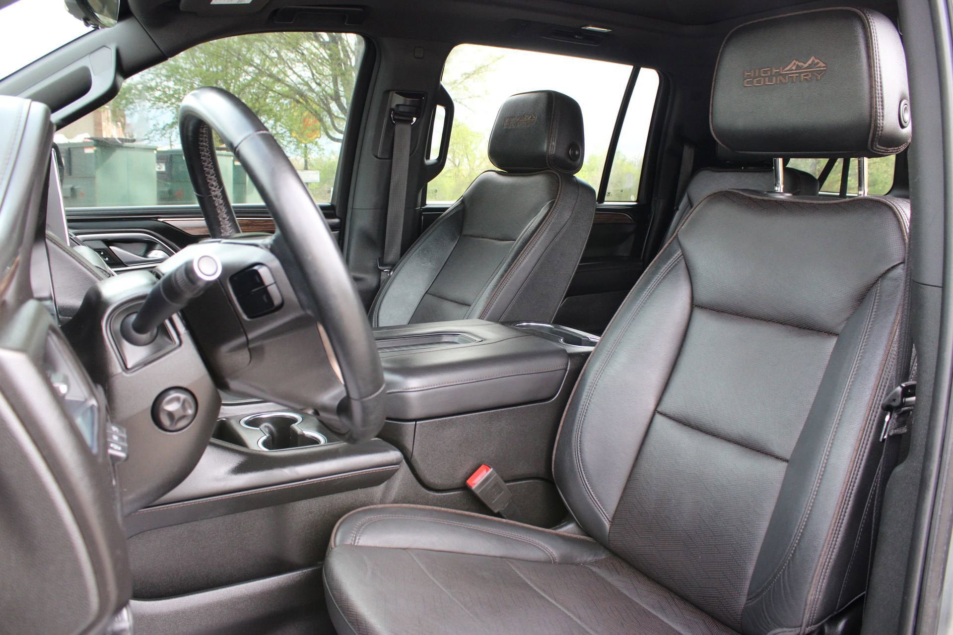 Used 2023 Chevrolet Suburban High Country AWD/4WD image 14