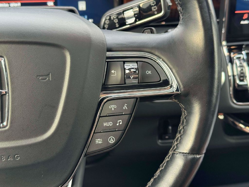 Used 2024 Lincoln Navigator Black Label AWD/4WD image 25
