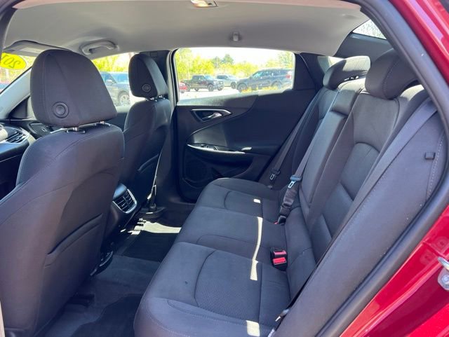 Used 2018 Chevrolet Malibu LT FWD image 16