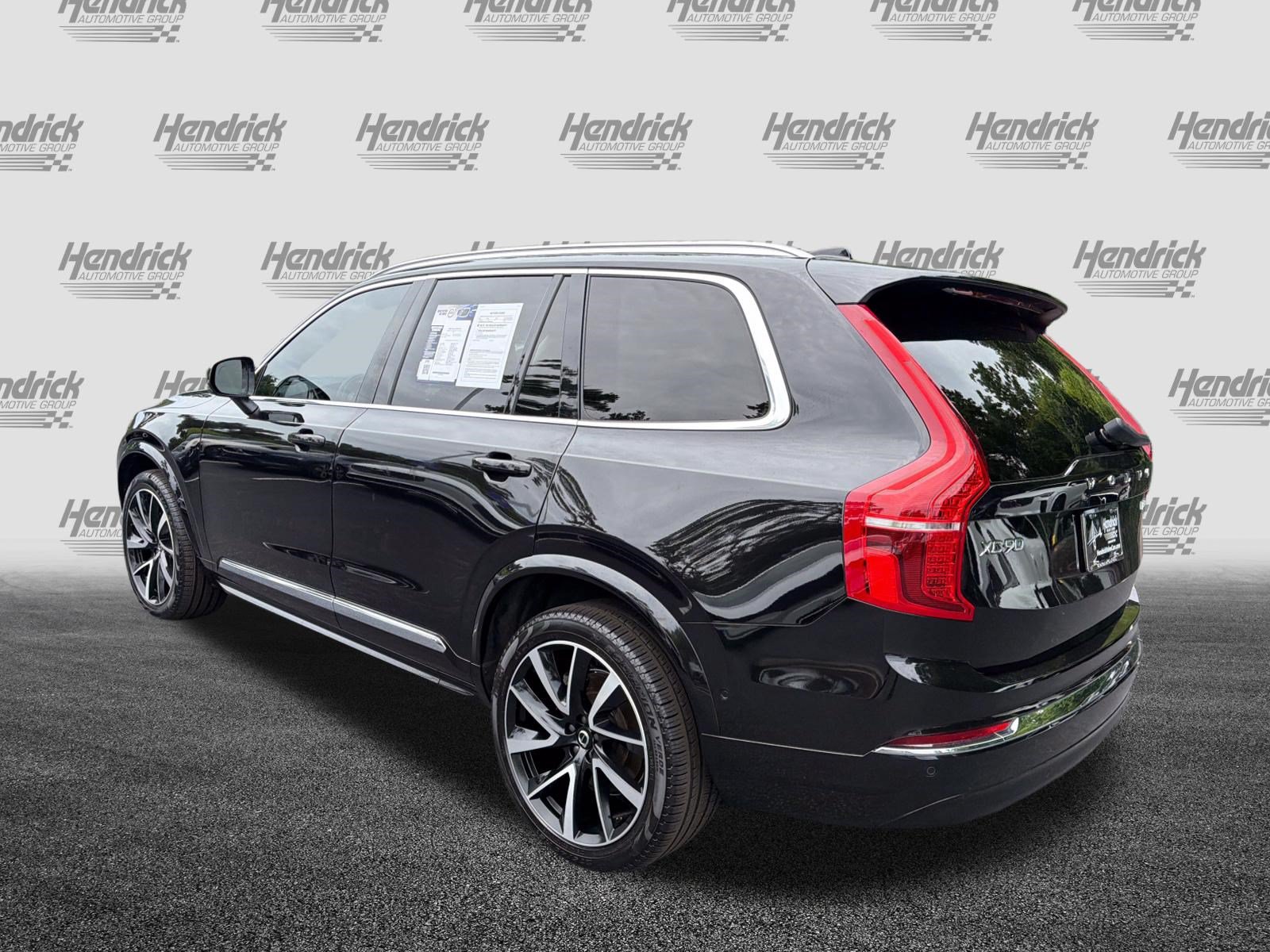 Certified 2023 Volvo XC90 B5 Plus AWD/4WD image 8