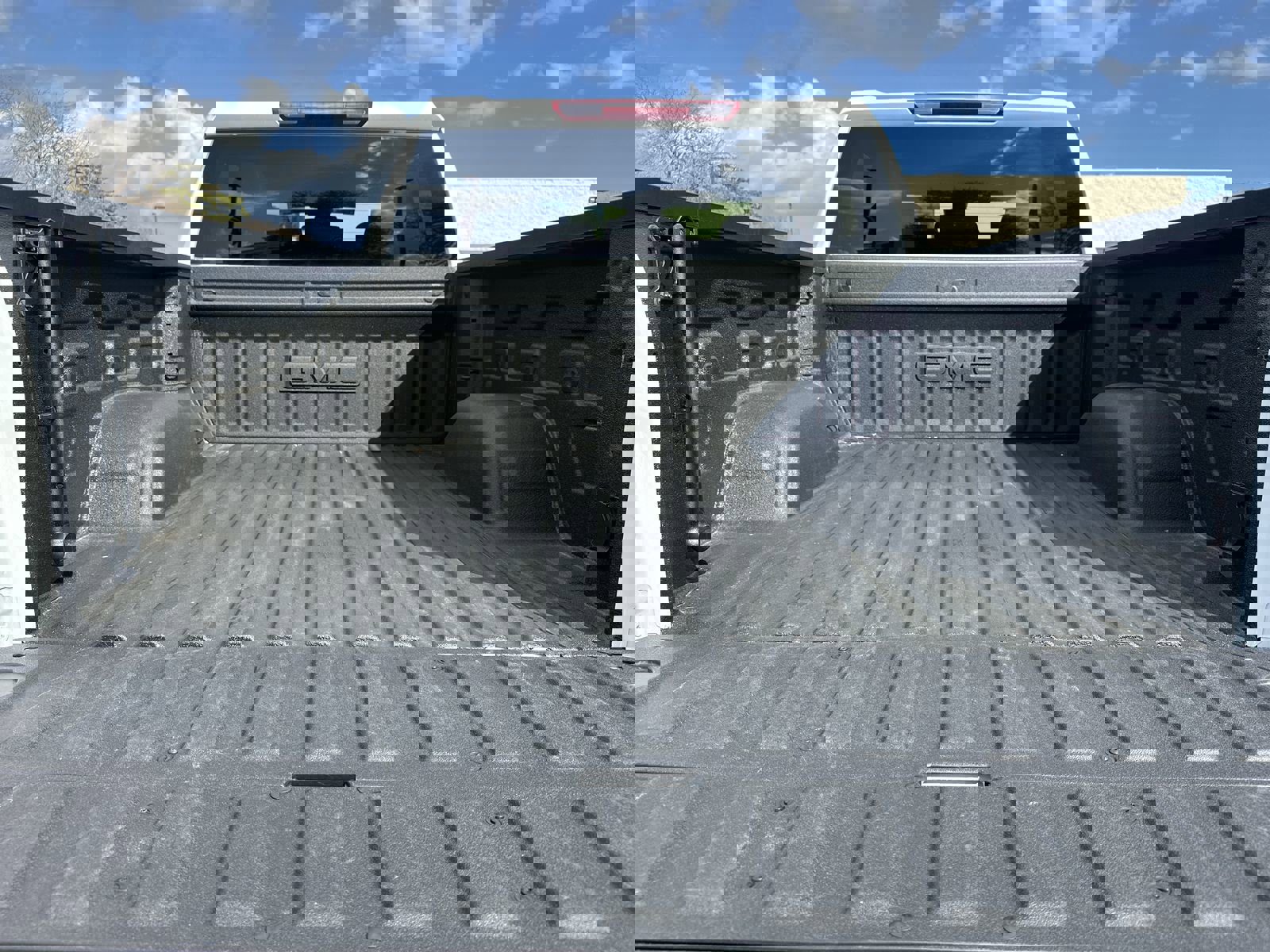 Used 2025 GMC Sierra 1500 AT4 image 32