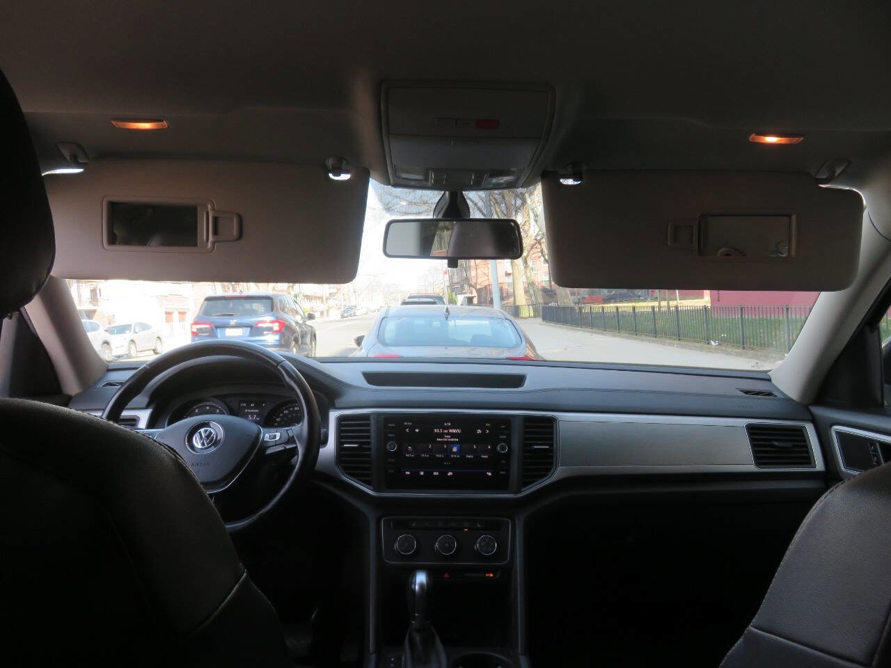 Used 2018 Volkswagen Atlas SE image 12