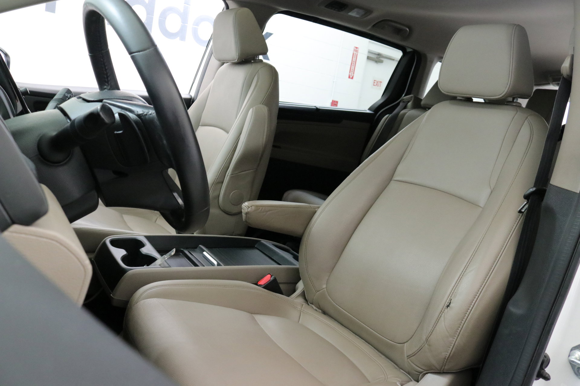 Used 2023 Honda Odyssey EX-L image 21