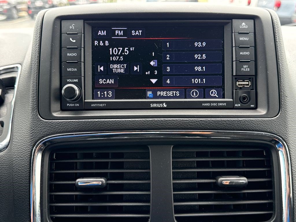 Used 2018 Dodge Grand Caravan SE FWD image 27