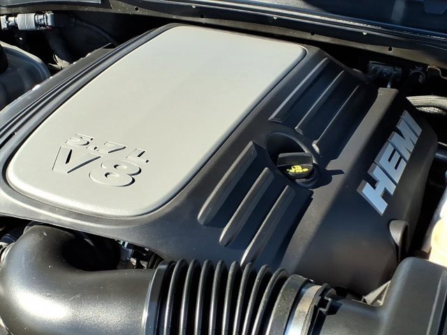 Used 2023 Dodge Challenger R/T w/ Plus Package image 33