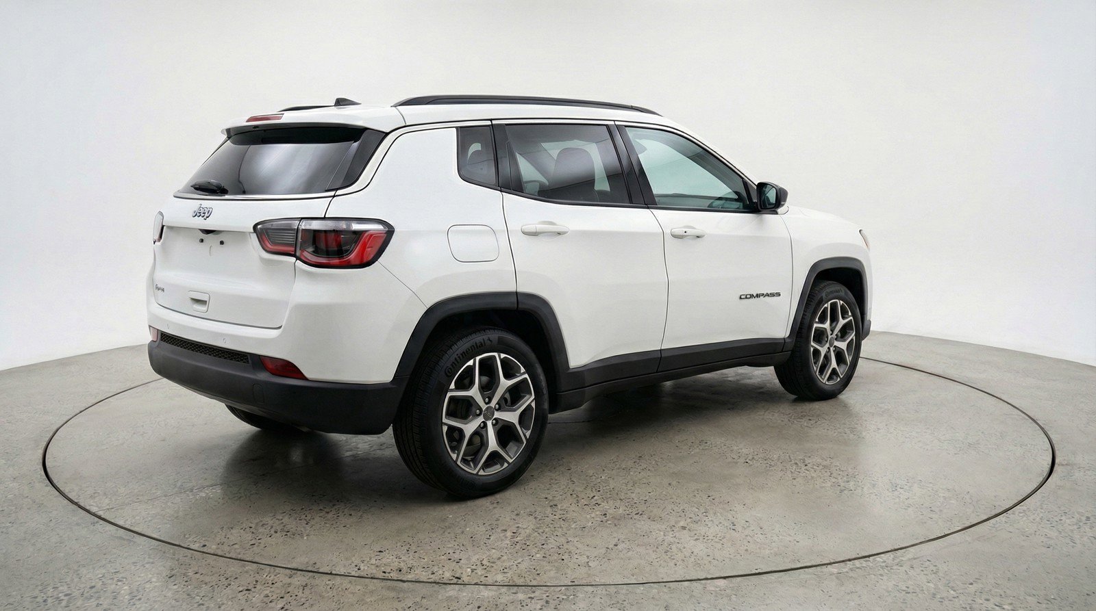 Used 2025 Jeep Compass Limited image 9