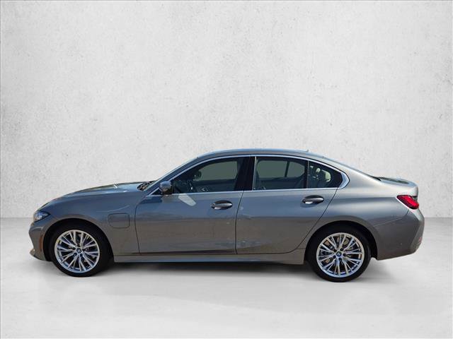 Used 2024 BMW 330e w/ Premium Package RWD image 10