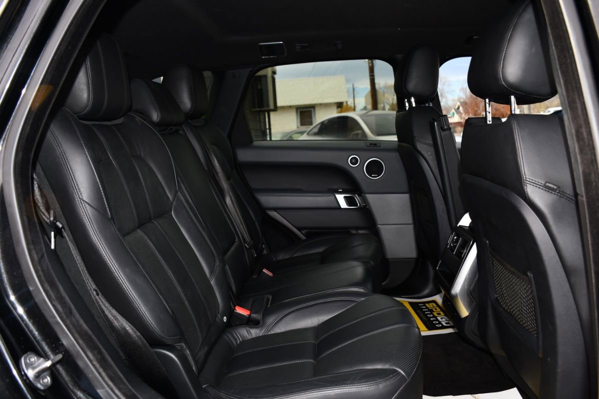 Used 2015 Land Rover Range Rover Sport SE image 22