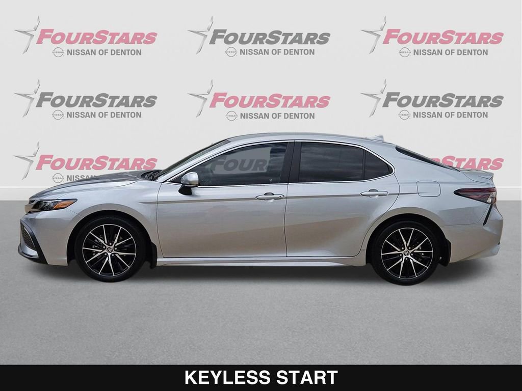 Used 2024 Toyota Camry SE FWD image 8
