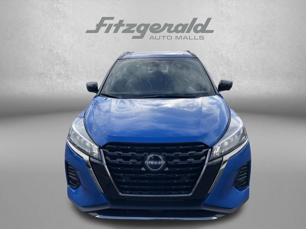 Used 2023 Nissan Kicks SR w/ SR Premium Package image 5