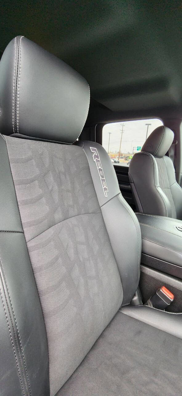 Used 2018 RAM 1500 Rebel w/ Luxury Group image 28