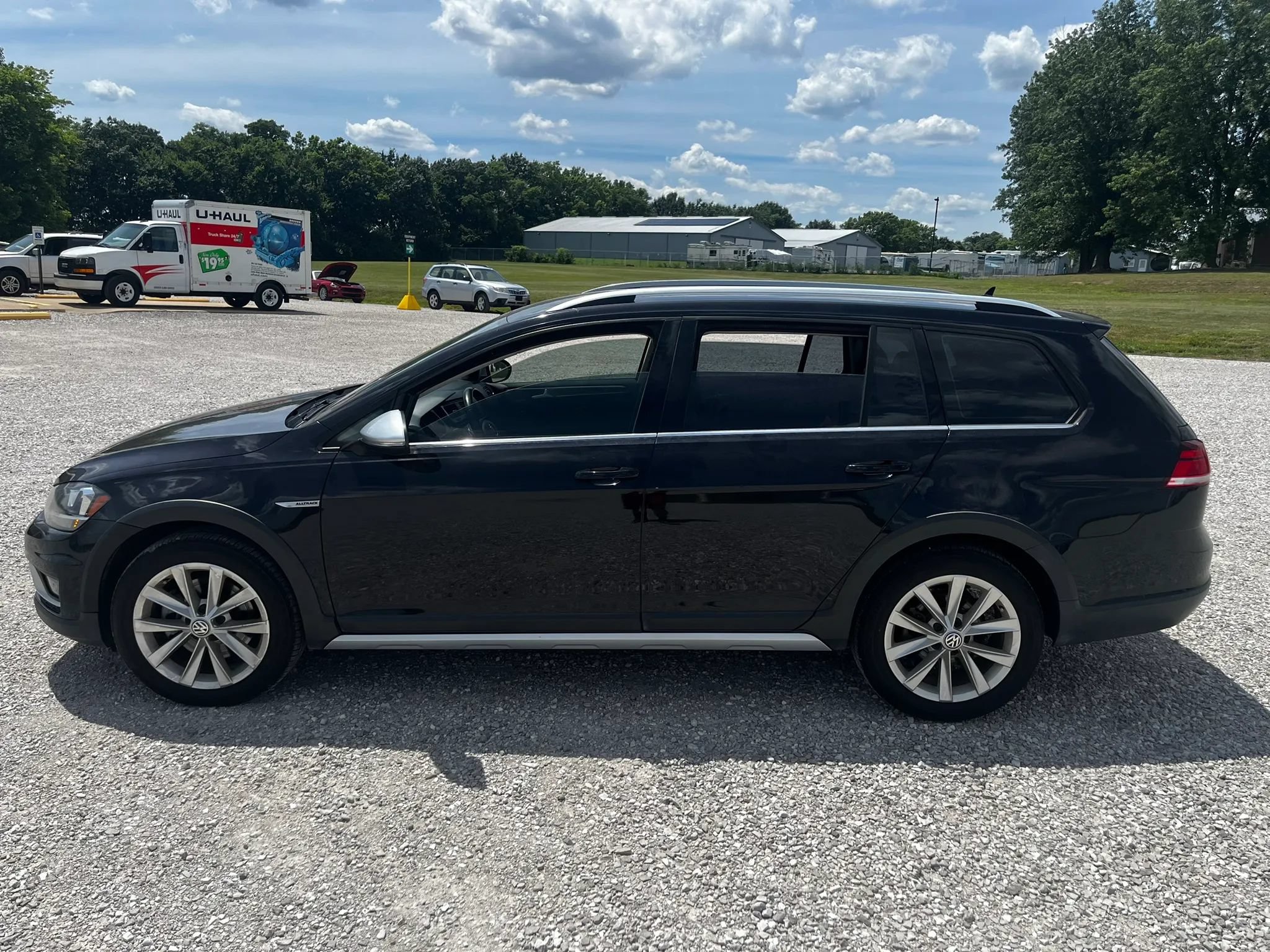 Used 2019 Volkswagen Golf Alltrack S AWD/4WD image 6