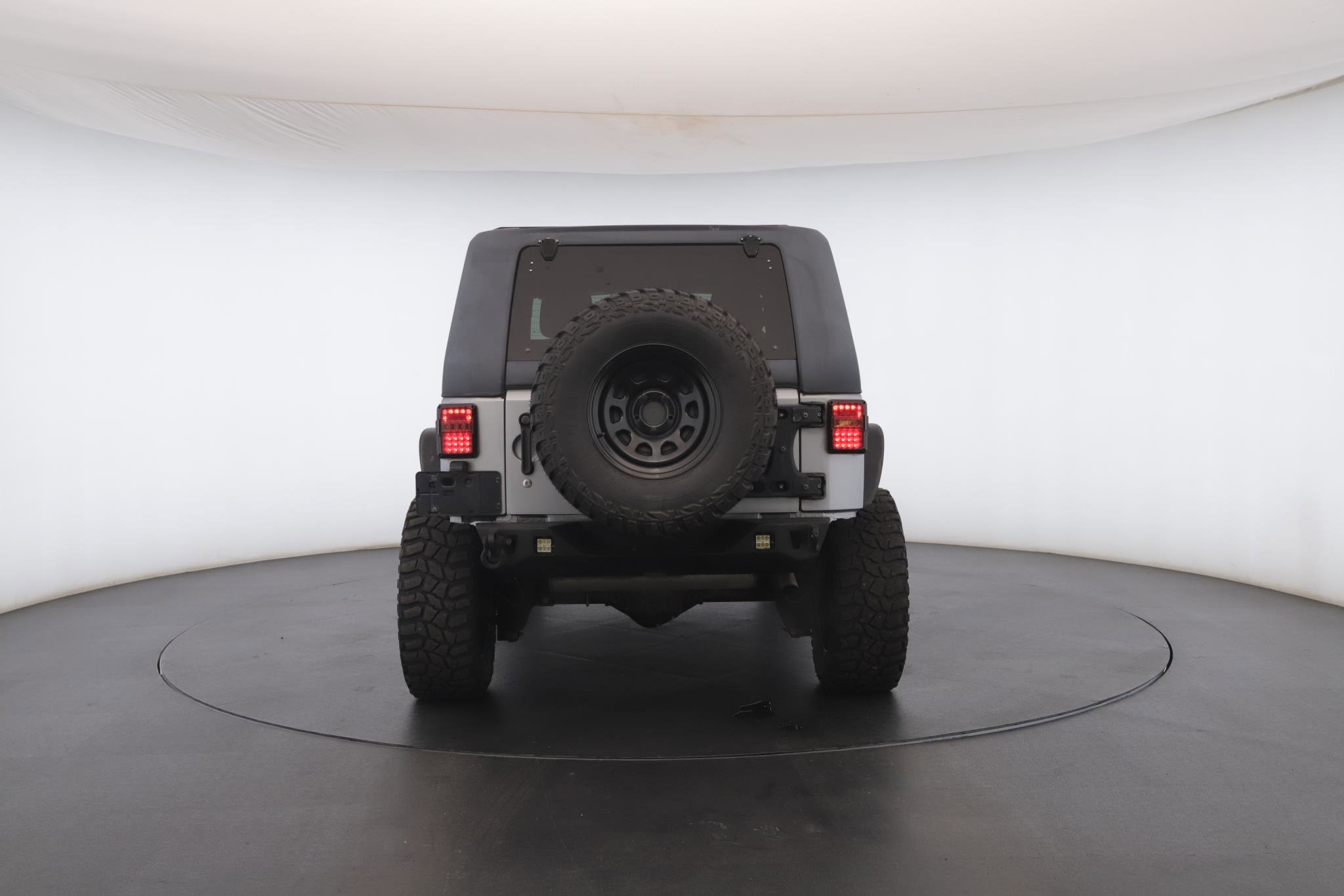 Used 2016 Jeep Wrangler Unlimited Sport w/ Connectivity Group image 15