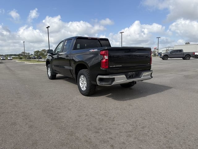 Used 2025 Chevrolet Silverado 1500 LT AWD/4WD image 3
