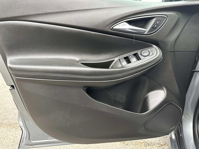 Used 2021 Buick Encore GX Select w/ Sport Touring Package FWD image 18
