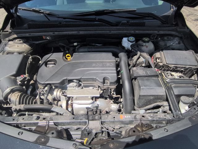 Used 2023 Chevrolet Malibu LT FWD image 32