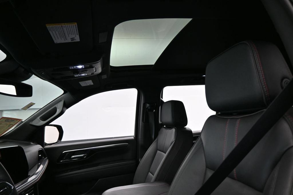 Used 2025 Chevrolet Tahoe RST w/ Comfort Package RWD image 11