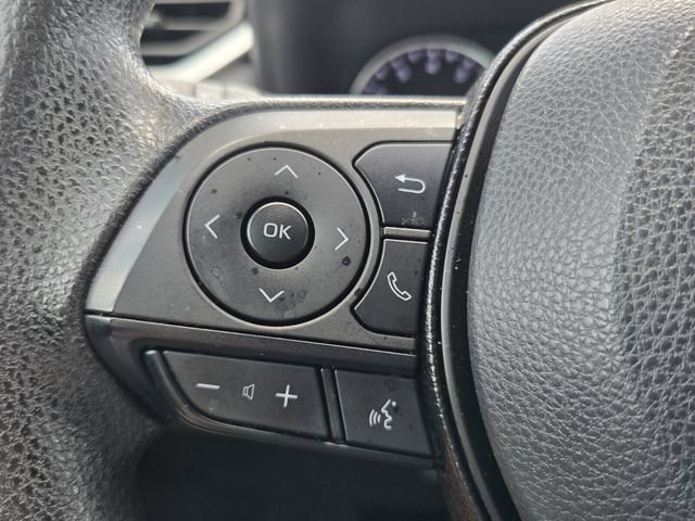 Used 2021 Toyota RAV4 XLE w/ Convenience Package FWD image 23