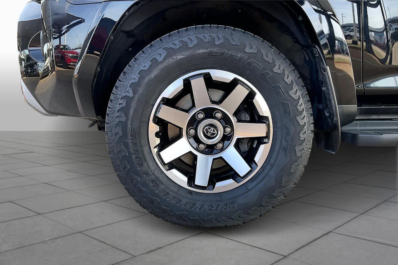 Used 2024 Toyota 4Runner TRD Off-Road image 12