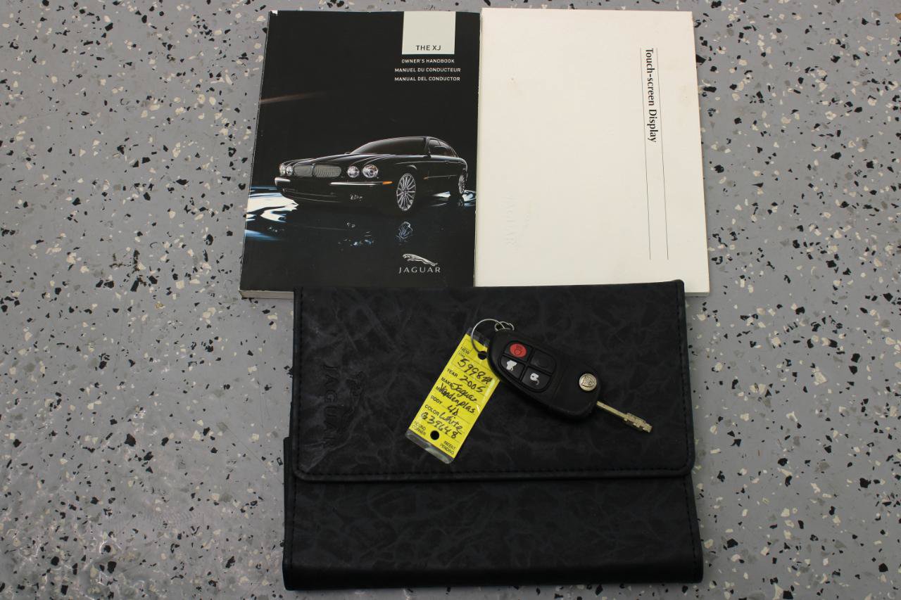 Used 2005 Jaguar XJ Vanden Plas RWD image 90