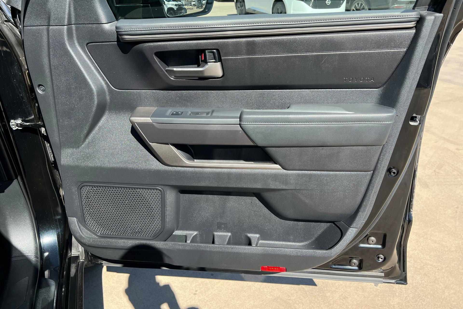 Used 2022 Toyota Tundra SR5 w/ SR5 Convenience Package image 23