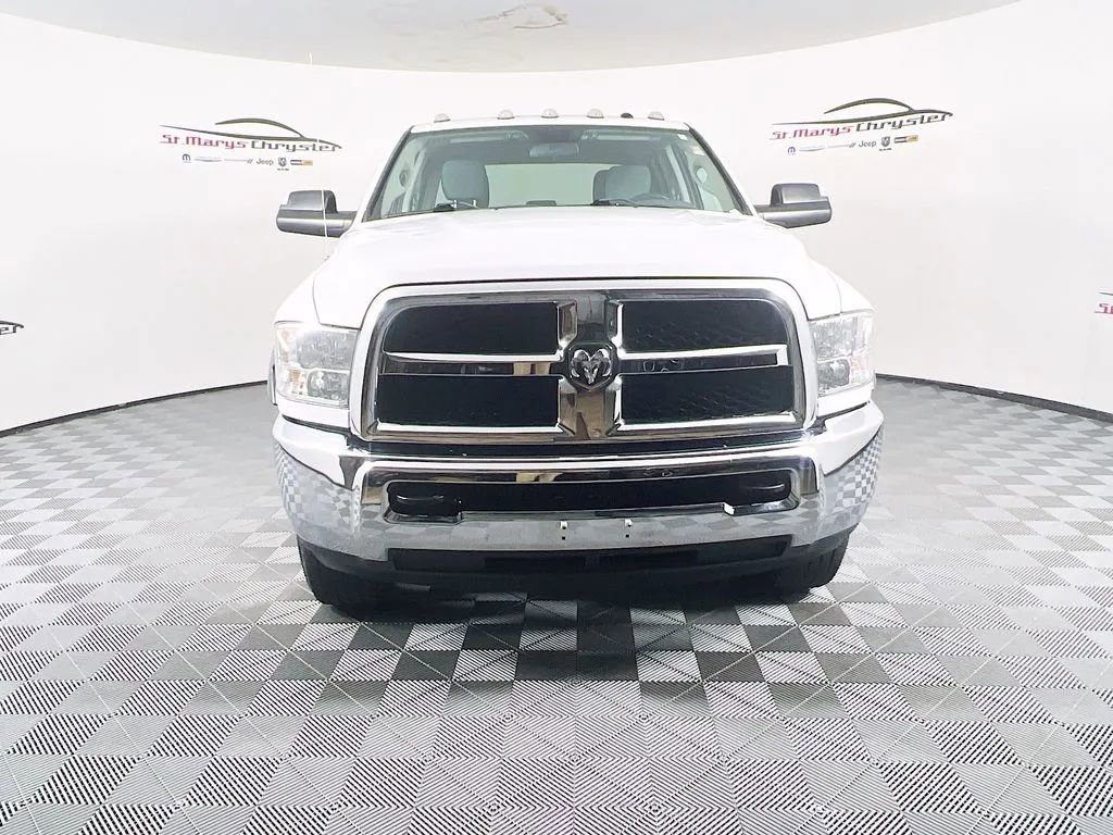 Used 2018 RAM 2500 Tradesman w/ Chrome Appearance Group AWD/4WD image 3
