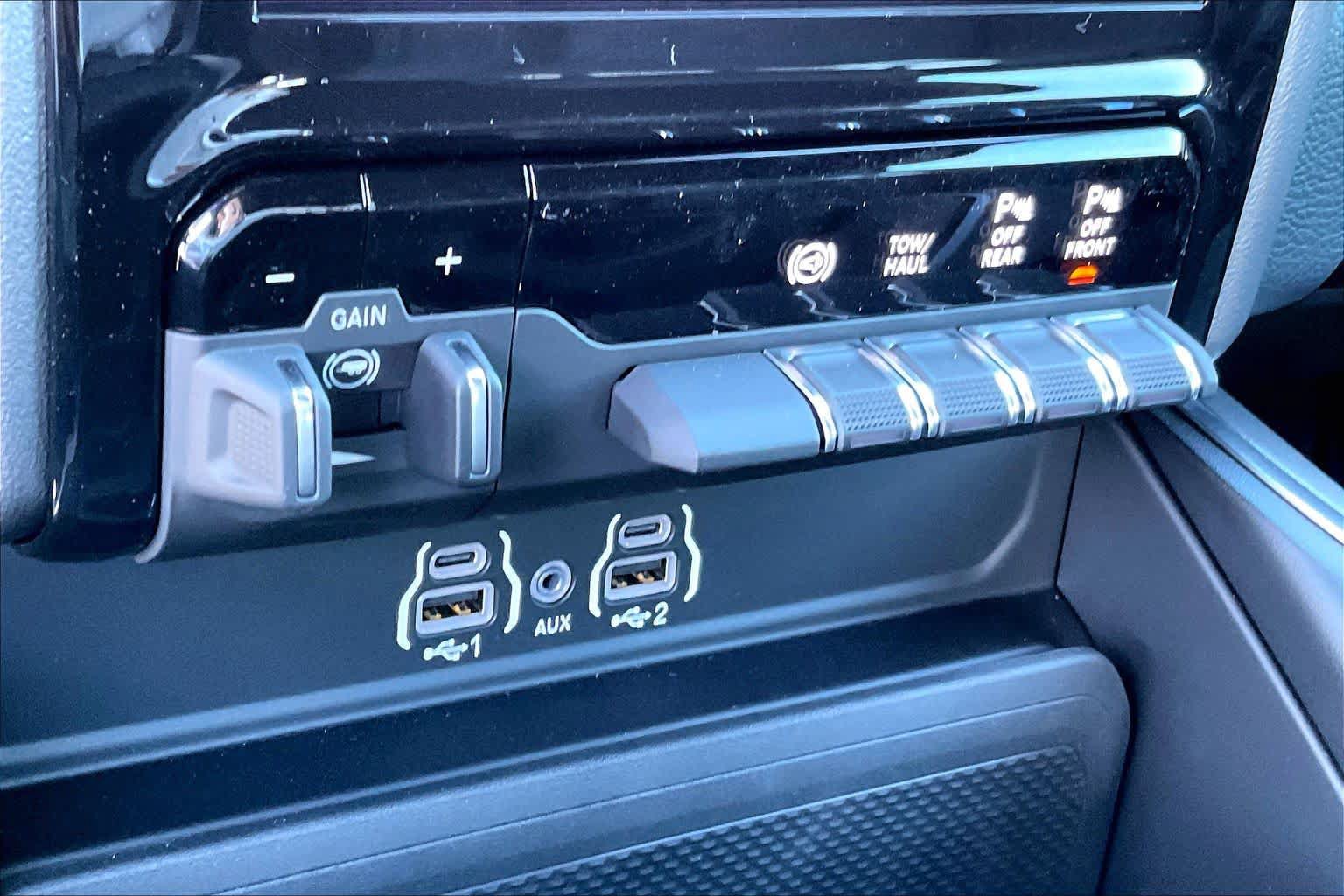 New 2027 RAM 3500 Lone Star AWD/4WD image 15