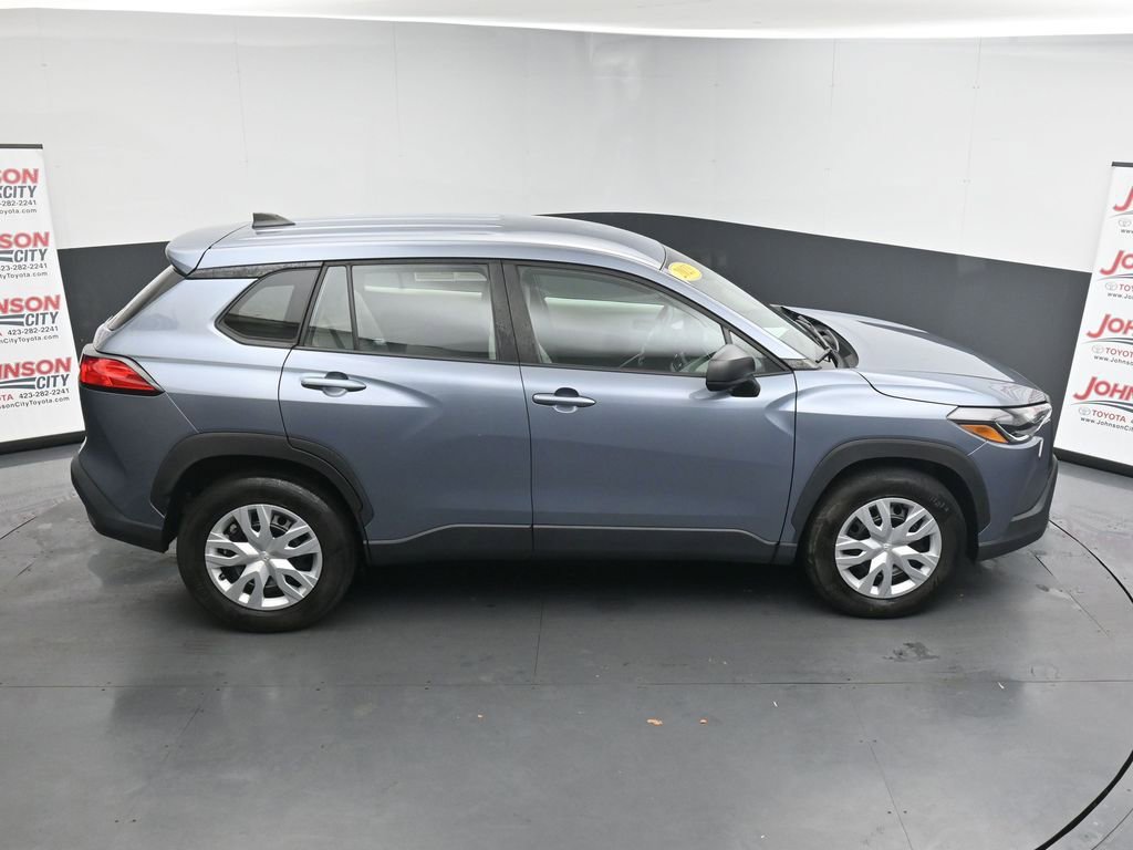 Used 2023 Toyota Corolla Cross L image 31