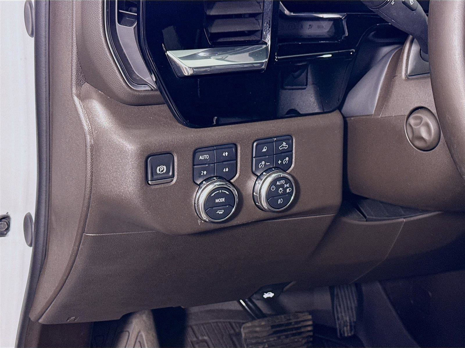 Used 2024 GMC Sierra 1500 SLT image 4