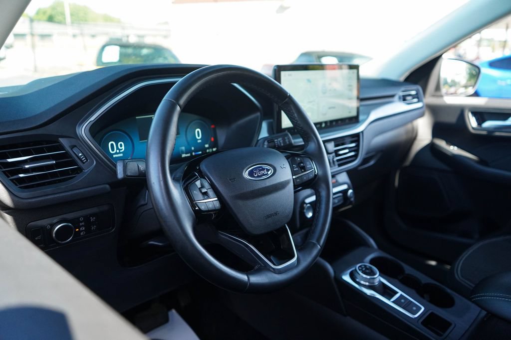 Used 2023 Ford Escape Active w/ Tech Pack #2 FWD image 5