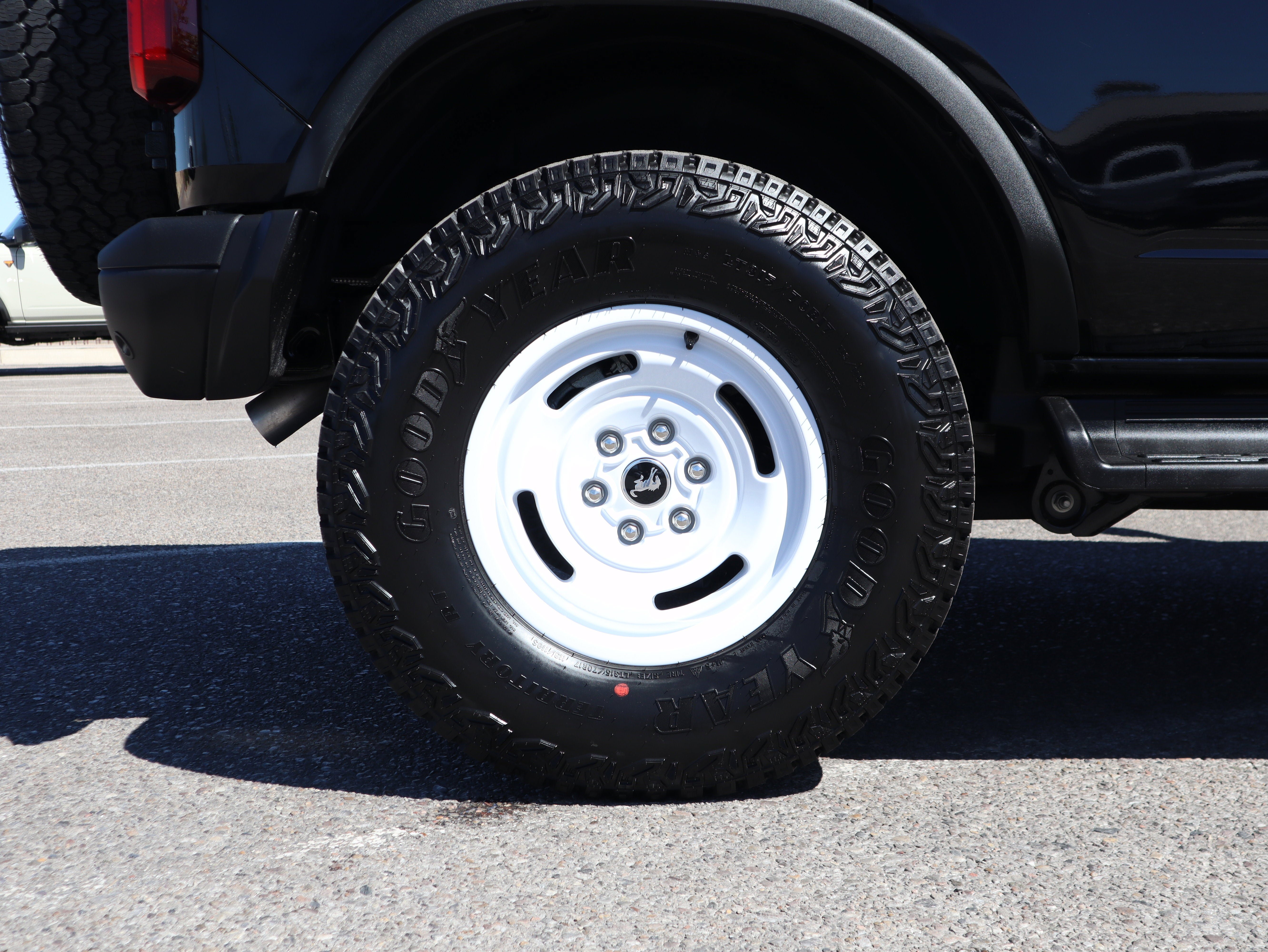 New 2026 Ford Bronco Heritage Edition AWD/4WD image 12