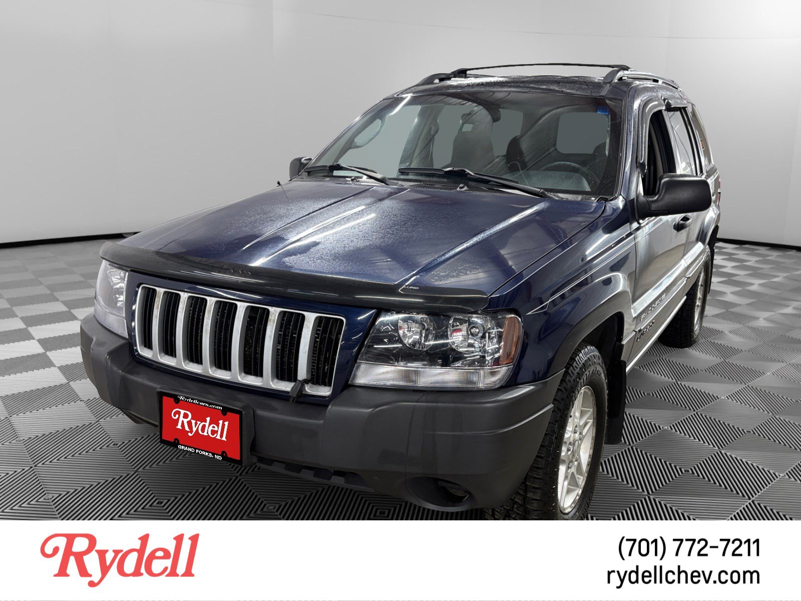 Used 2004 Jeep Grand Cherokee Laredo w/ Convenience Group AWD/4WD image 1