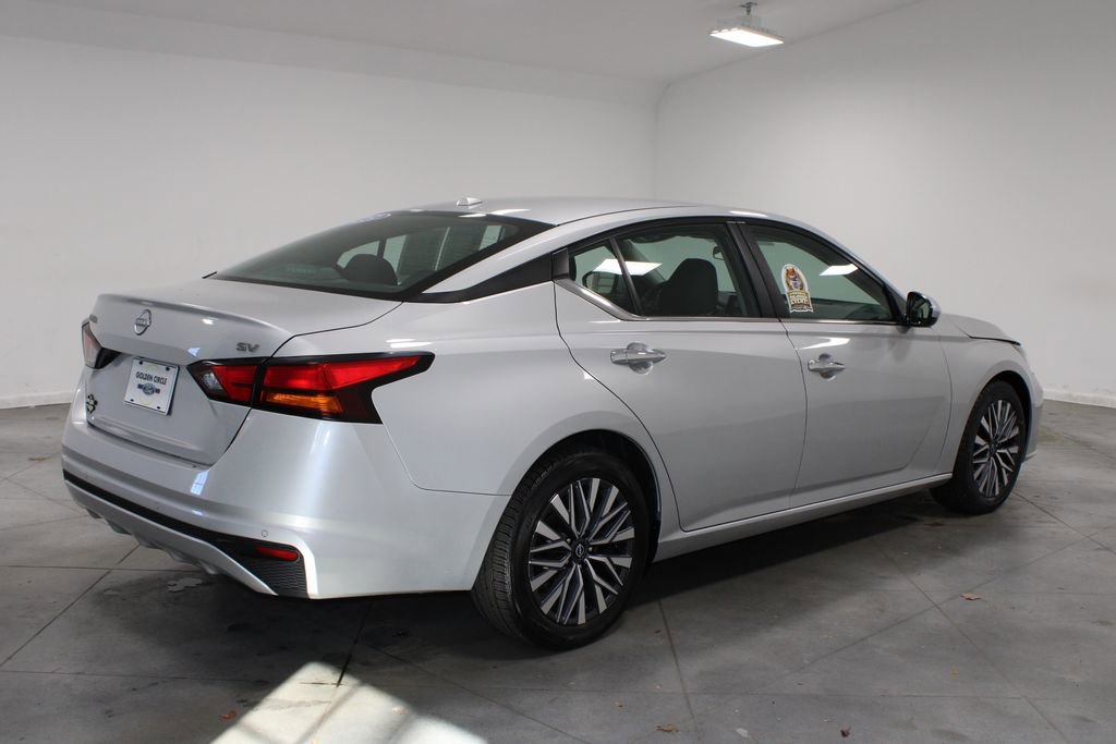 Used 2023 Nissan Altima 2.5 SV image 9