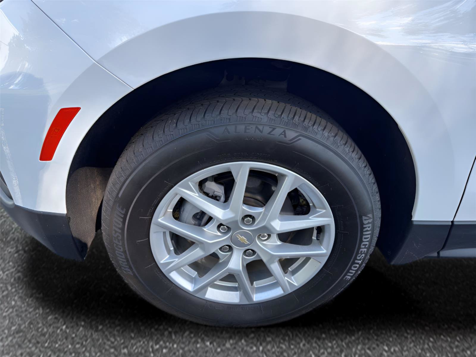 Certified 2023 Chevrolet Equinox LS w/ LS Convenience Package AWD/4WD image 9