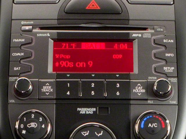 Used 2010 Kia Soul + FWD image 13