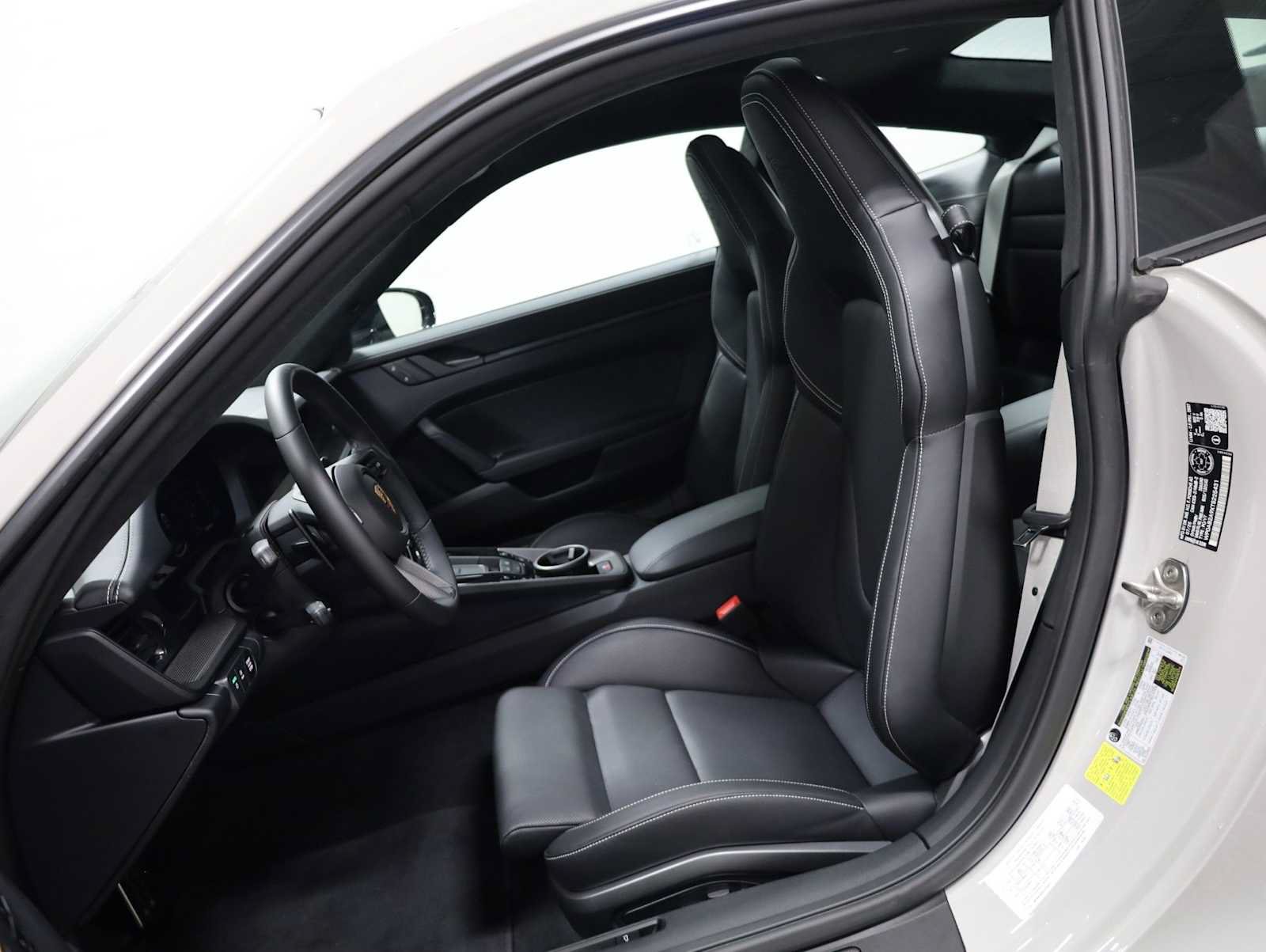 Used 2026 Porsche 911 Carrera GTS RWD image 5