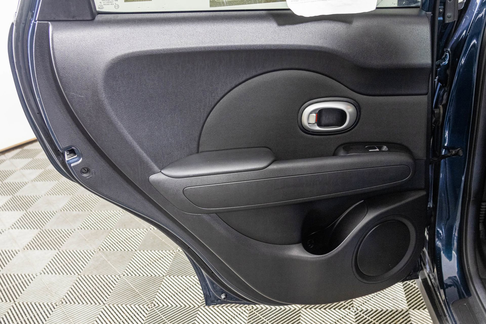 Used 2018 Kia Soul + FWD image 37
