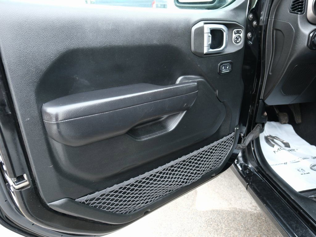 Used 2020 Jeep Wrangler Sport image 15