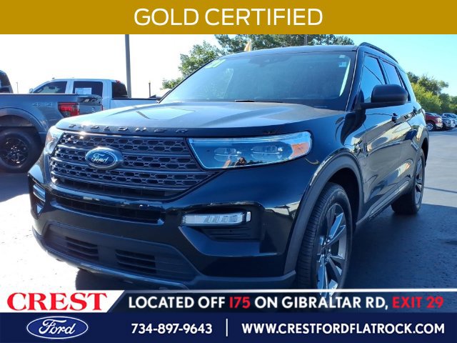 Certified 2021 Ford Explorer XLT w/ Equipment Group 202A AWD/4WD image 1