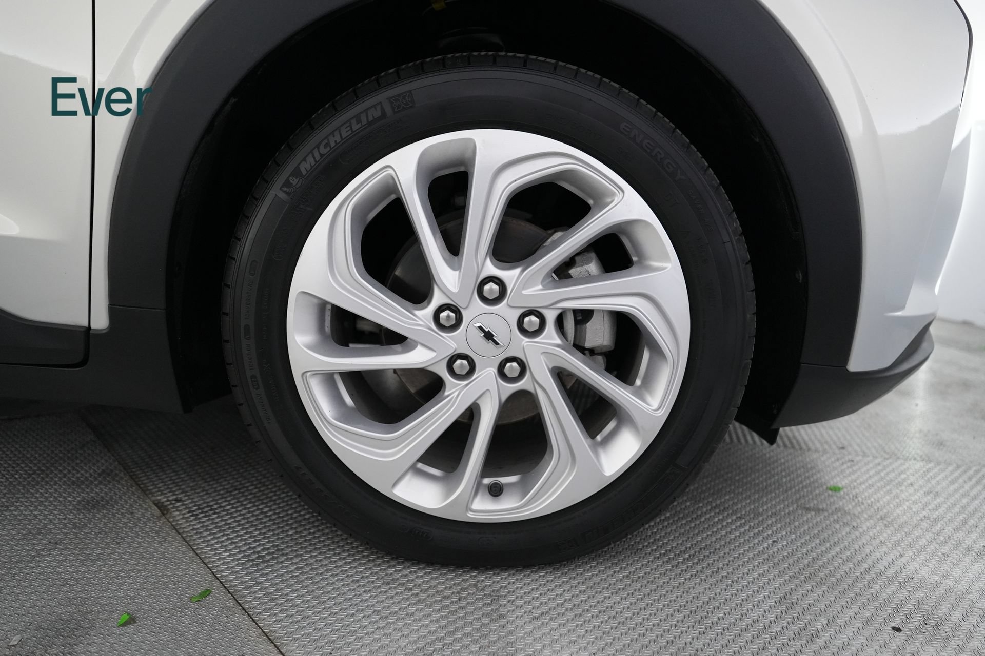 Used 2022 Chevrolet Bolt EUV LT w/ Comfort Package FWD image 19