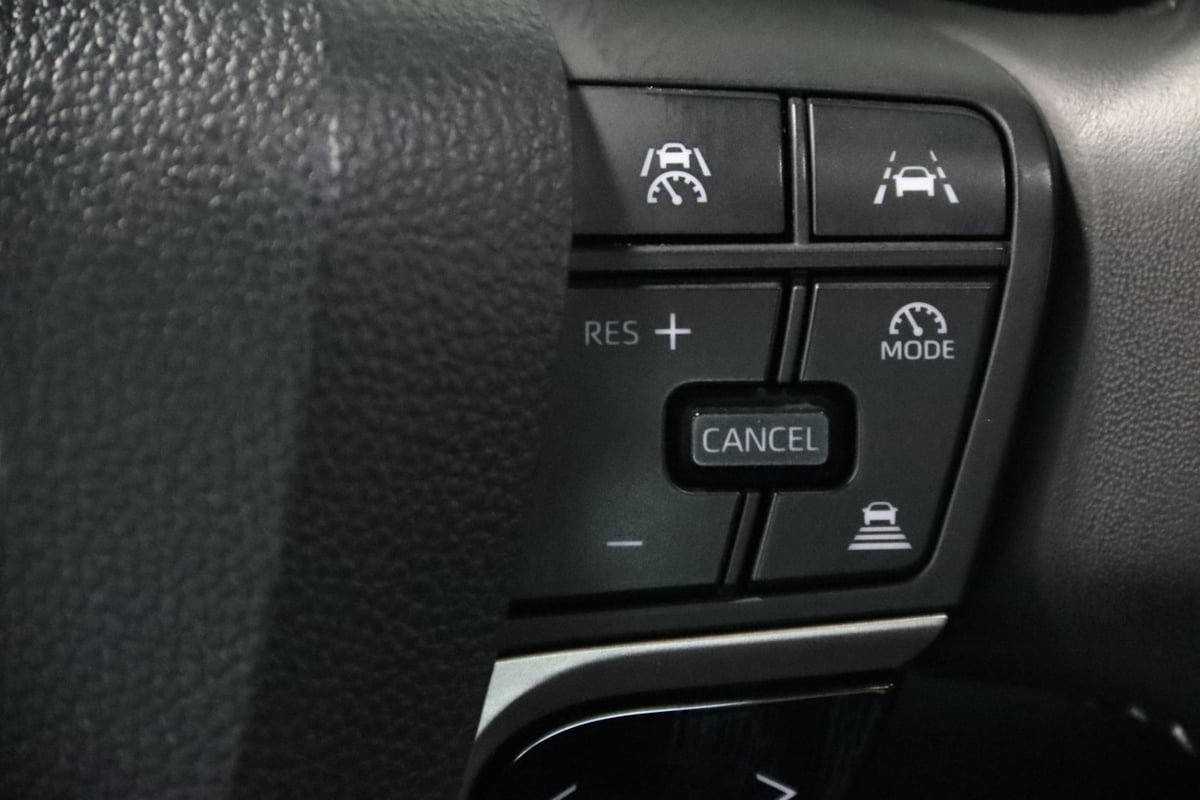 Used 2026 Toyota Camry SE FWD image 16