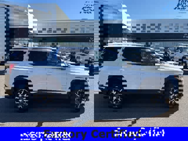 Certified 2023 GMC Acadia SLE image 8