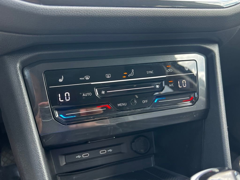 Used 2024 Volkswagen Tiguan SE image 20