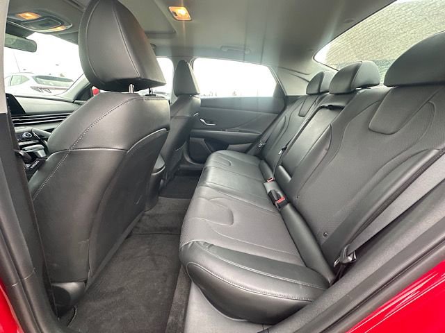 Used 2023 Hyundai Elantra Limited w/ Cargo Package image 18