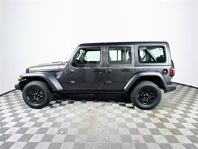 Used 2025 Jeep Wrangler Sport image 5